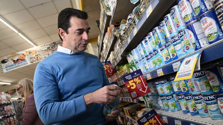 Έρχεται και φέτος του &quot;Πασχαλινό καλάθι του νοικοκυριού&quot; - Αποκλιμακώνονται οι τιμές σε 4.000 προϊόντα