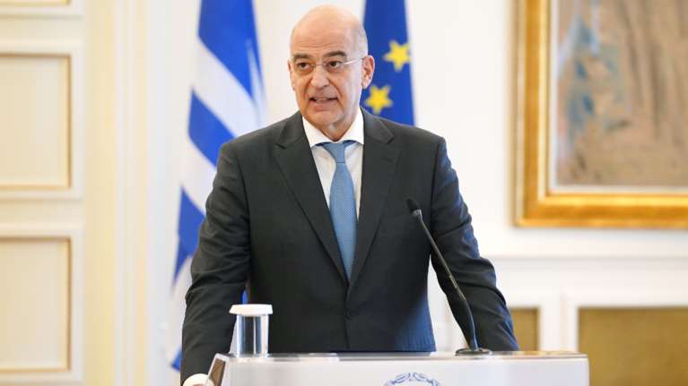 Το πρώτο σχόλιο Δένδια μετά τον καβγά με Τσαβούσογλου: Σεβασμός στο Διεθνές Δίκαιο, προώθηση της καλής γειτονίας