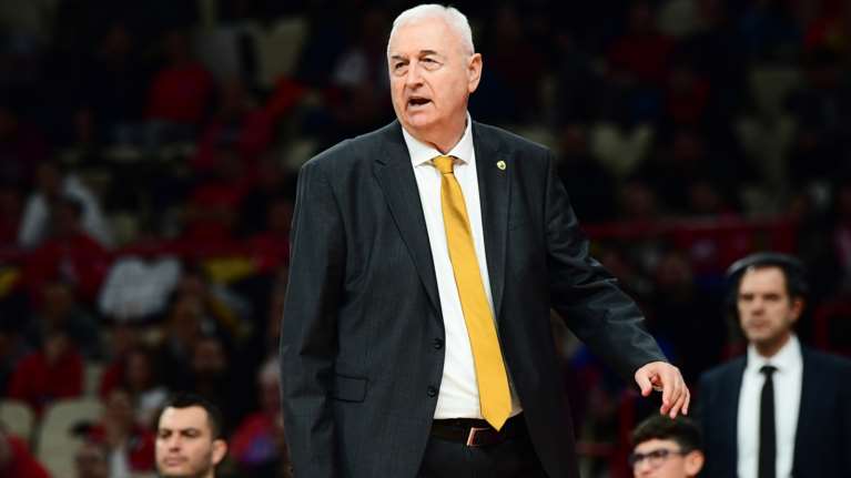 Σεξιστική δήλωση από τον Ντράγκαν Σάκοτα της ΑΕΚ: &quot;Παίξαμε γυναικείο μπάσκετ&quot;- Ανασκεύασε αργότερα