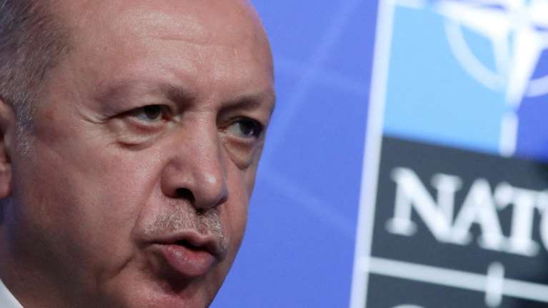 Αιφνιδιασμός και αντεπίθεση από τον Ερντογάν: Ξαφνικές συνομιλίες με Σουηδία - Επαφές με Φινλανδία και Στόλτενμπεργκ