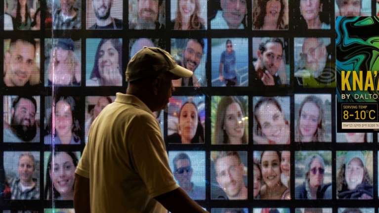 Αχτίδα ελπίδας: Η Χαμάς "βλέπει θετικά" τον νέο οδικό χάρτη για κατάπαυση του πυρός με το Ισραήλ