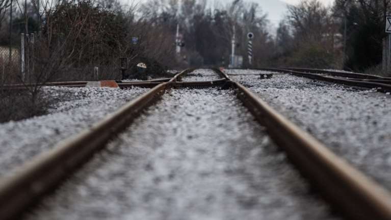 Πώς αποφεύχθηκαν τα &quot;νέα Τέμπη&quot; την παραμονή των Χριστουγέννων στον κόμβο στις Αχαρνές - Ολες οι πληροφορίες