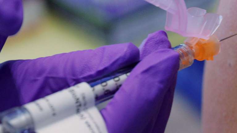 Κορονοϊός: Ιστορική ημέρα - Σήμερα αποφασίζει η Ευρώπη για το εμβόλιο της Pfizer