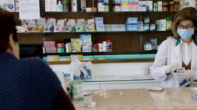Δωρεάν rapid self test κάθε εβδομάδα για όλους - Πώς θα γίνονται, πώς θα τα προμηθευόμαστε από τα φαρμακεία