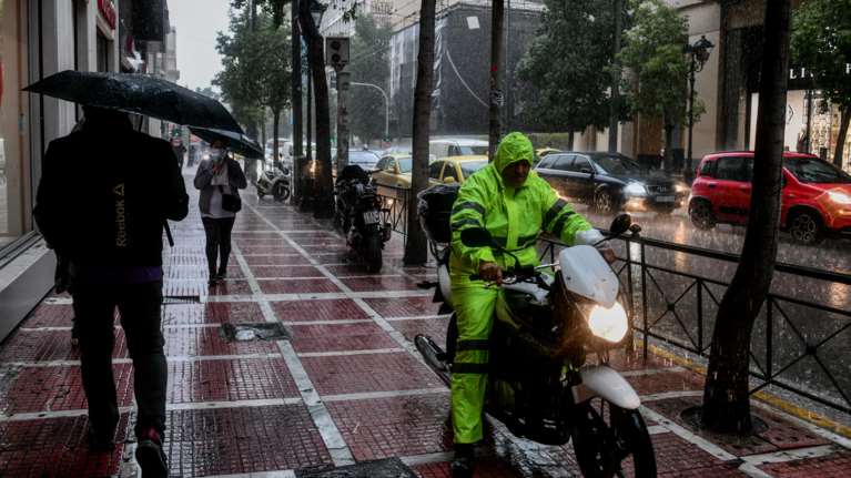 Αυτές οι 11 περιοχές κινδυνεύουν από τις ισχυρές καταιγίδες - Πότε θα χτυπήσουν την Αττική