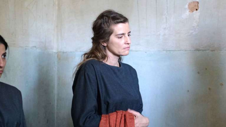 Άγριες Μέλισσες: &quot;Ψαλίδι&quot; στα επεισόδια λόγω lockdown - Πότε και για πόσο θα τις βλέπουμε