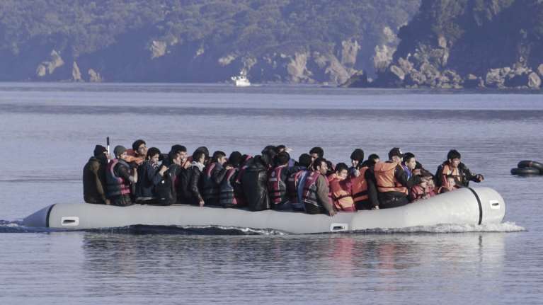 "Βόμβα" Τούρκου διακινητή: Εντολή Ερντογάν να πάμε μετανάστες στα νησιά - Φτιάχνουμε σκάφη