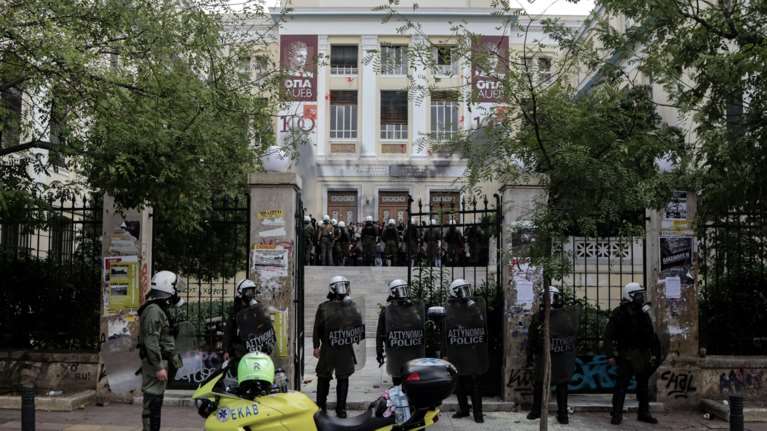 Νόμος και τάξη στα Πανεπιστήμια μετά τα έκτροπα - Διαγραφή φοιτητών και πληρωμή του &quot;λογαριασμού&quot; για όσους τα σπάνε