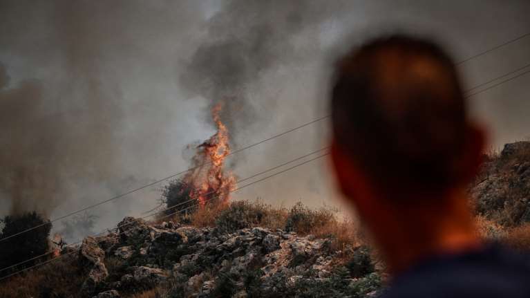 Φωτιά στην Κέρκυρα: Δύο μεγάλες αναζωπυρώσεις σε Άνω Περίθεια και Άγιο Γεώργιο Κασσιόπης