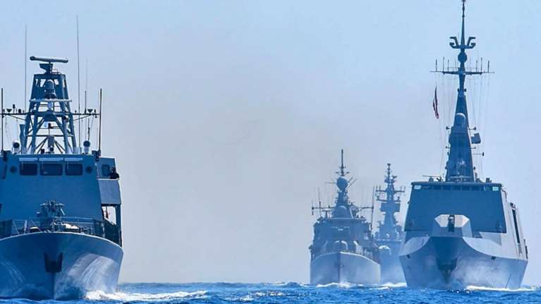 Γαλλικά ΜΜΕ: &quot;Ο Μακρόν δανείζει δύο υπερσύγχρονες φρεγάτες στην Ελλάδα&quot; [Βίντεο]