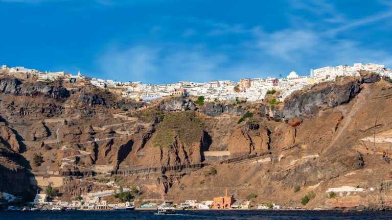 Σεισμοί στη Σαντορίνη: Ποιο είναι το χειρότερο σενάριο που ανησυχεί τους ειδικούς - Οι φόβοι για έκρηξη ηφαιστείου