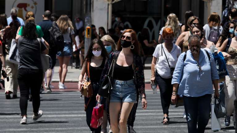 Κορονοϊός: 209 νέα κρούσματα και 17 νεκροί - 283 οι διασωληνωμένοι