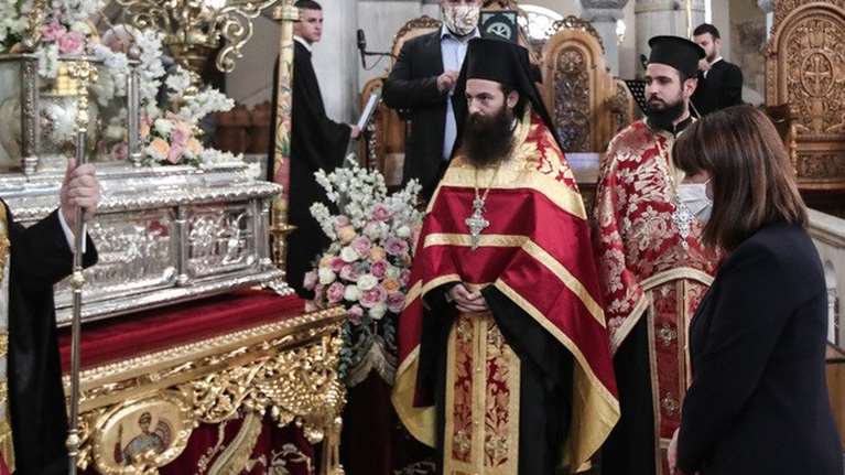 Συναγερμός στη Θεσσαλονίκη - Με κορονοϊό Μητροπολίτης στον Άγιο Δημήτριο στη δοξολογία παρουσία της Σακελλαροπούλου