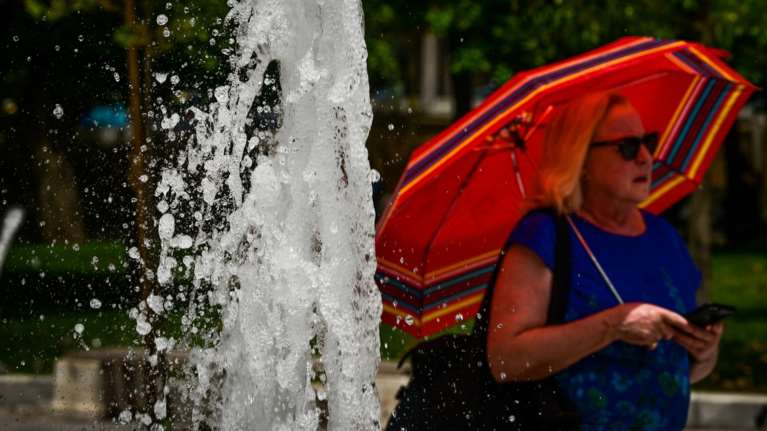 Καιρός: &quot;Φούρνος&quot; η χώρα από σήμερα – Οι περιοχές που θα &quot;ψηθούν&quot;, πότε θα πάρουμε ανάσα δροσιάς