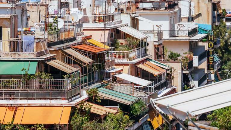 Τα τρία αγκάθια για τους ιδιοκτήτες ακινήτων το 2026: ΜΙΔΑΣ, υποχρεωτικές ηλεκτρονικές πληρωμές και ασανσέρ