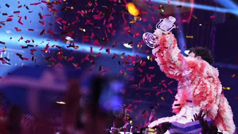 Eurovision: Τα τεράστια διαφημιστικά και τουριστικά κέρδη πίσω από τον διαγωνισμό που παρακολουθεί όλη η υφήλιος