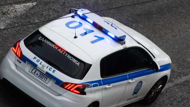 Διόνυσος - Διάρρηξη με... αδυναμία στην τέχνη: Πήραν 30 πίνακες - Τα γάντια που πρόδωσαν τους δράστες