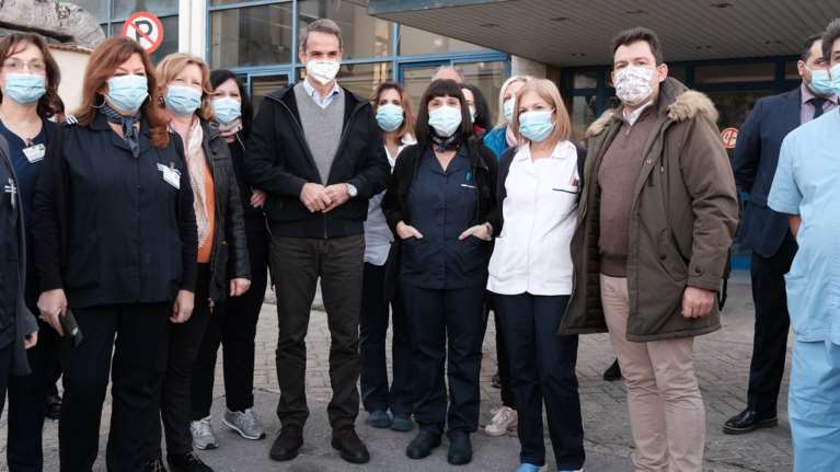 Μητσοτάκης από Θεσσαλονίκη: &quot;Πρέπει να κάνουμε όλοι το εμβόλιο για τον κορονοϊό - Θα είναι δωρεάν&quot;