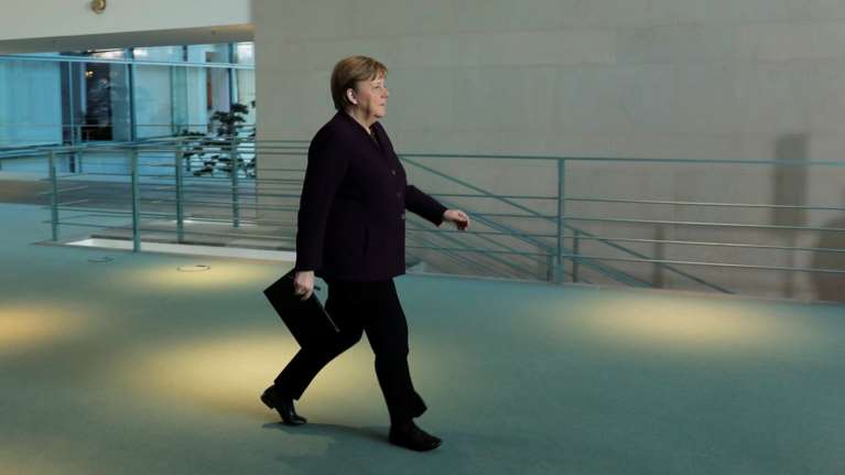 Κορονοϊός: Έληξε η καραντίνα της Μέρκελ - 1.000 τα θύματα στη Γερμανία