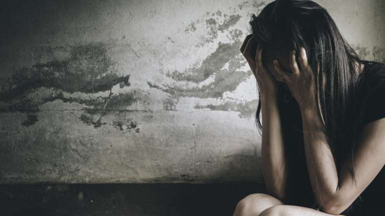 Άλιμος: Ντελιβεράς βίασε τη σύντροφό του επειδή τον χώρισε - Την απειλούσε με revenge porn