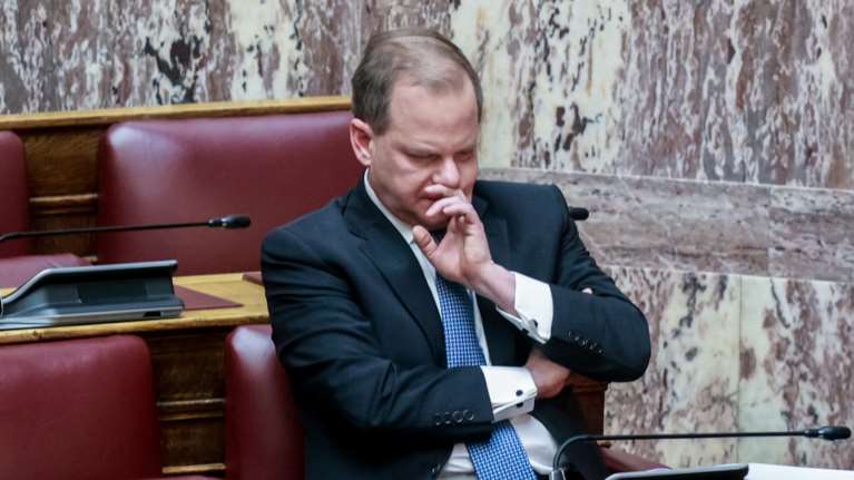 Μπορούν να αλλάξουν τον νόμο περί ευθύνης υπουργών οι 1,3 εκατ. υπογραφές για τα Τέμπη; - Τι προβλέπει το Σύνταγμα