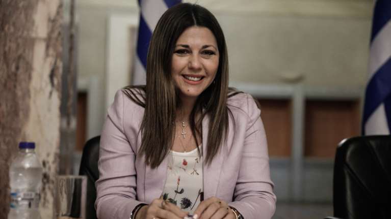 Υπουργείο Παιδείας: 2.800 άμεσες προσλήψεις ψυχολόγων και κοινωνικών λειτουργών στα σχολεία