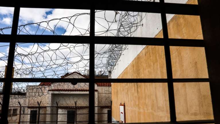 Φυλακές Μαλανδρίνου: Βαρυποινίτης για φόνο και βιασμό πήρε άδεια και δεν επέστρεψε