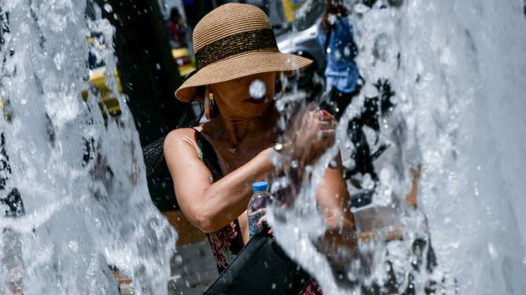 Κλέαρχος Μαρουσάκης: Εβδομάδα μίνι καύσωνα από σήμερα - Πού θα χτυπήσει 37αρια ο υδράργυρος [Βίντεο]