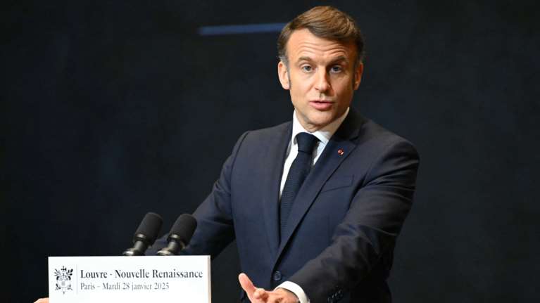 Εμανουέλ Μακρόν: Τηλεφωνική επικοινωνία με τον πρόεδρο του Ιράν για τα πυρηνικά