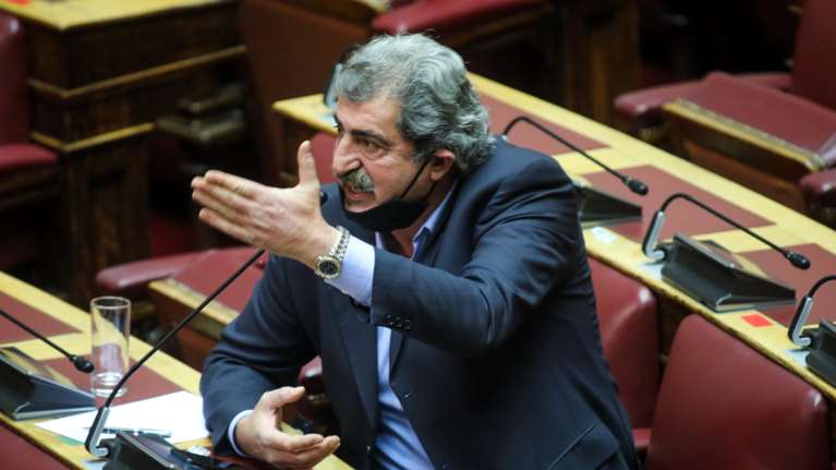 ΝΔ κατά Πολάκη: Απειλεί χυδαία χρήστες του διαδικτύου σαν το τελευταίο τρολ - &quot;Φύγε από τη χώρα, ερχόμαστε&quot;