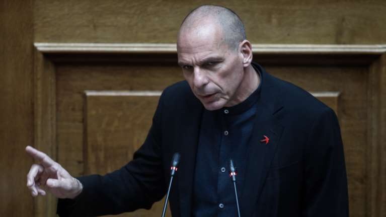 Βαρουφάκης: Χτίζετε λιθαράκι - λιθαράκι δικτατορία με κοινοβουλευτικό μανδύα