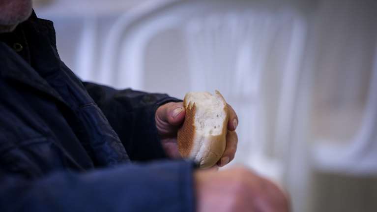 Πασχαλινή δωρεά: Η ομογένεια των ΗΠΑ πρόσφερε τρόφιμα σε άπορες οικογένειες της Ελλάδας