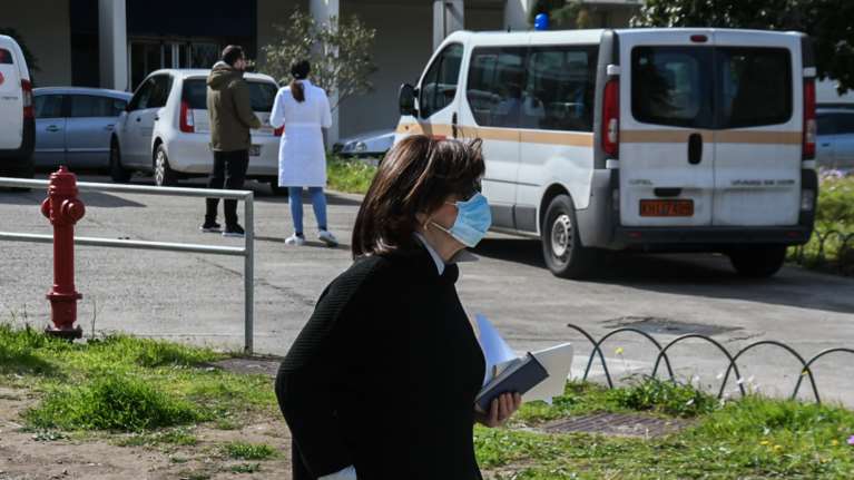 Συναγερμός στην Κρήτη - Τρίτο επιβεβαιωμένο κρούσμα κορονοϊού