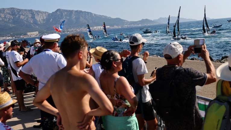 Προειδοποίηση ΠΟΥ για έξαρση κορονοϊού: Εξελίσσεται, αλλάζει και κυκλοφορεί παντού - Σαρώνει και στους Ολυμπιακούς