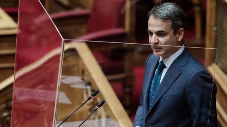 Μητσοτάκης στη Βουλή: Είναι ψέματα ότι ζήτησα να παρακολουθείται το τηλέφωνο του Νίκου Ανδρουλάκη