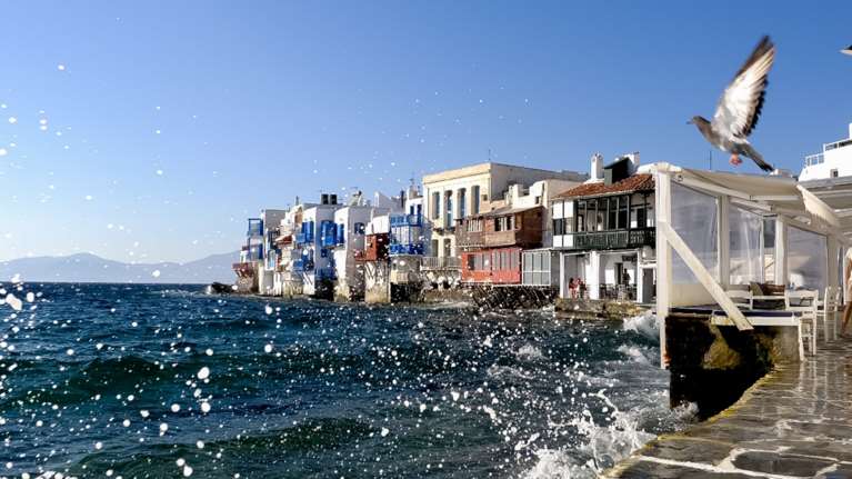 Το ελληνικό καλοκαίρι μέσα από 12 νησιά: Όλα δείχνουν χρονιά ρεκόρ - Αφίξεις μέχρι και τον Οκτώβριο