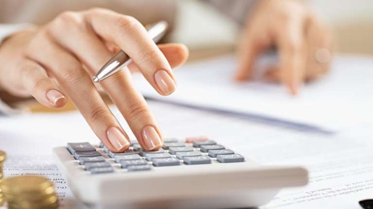 Πόσο μπορώ να κουρέψω τα χρέη μου μέσω του νέου εξωδικαστικού - Αναλυτικά παραδείγματα