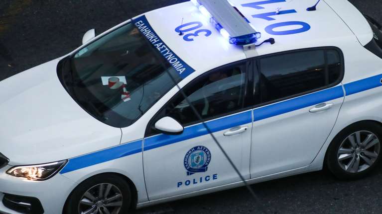 Ραντεβού - παγίδα για 18χρονο με 16χρονη: Ανήλικοι τον περίμεναν και τον έριξαν από το παράθυρο εγκαταλελειμμένου κτιρίου