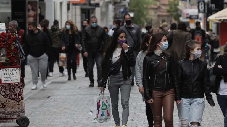 Κορονοϊός: Ιστορικό μαύρο ρεκόρ με πάνω από 10.000 νεκρούς από την αρχή της πανδημίας