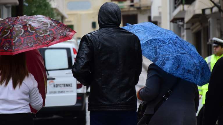 Κακοκαιρία σαρώνει τη χώρα με ισχυρές βροχές και καταιγίδες - Οι 10 περιοχές που θα επηρεαστούν σήμερα