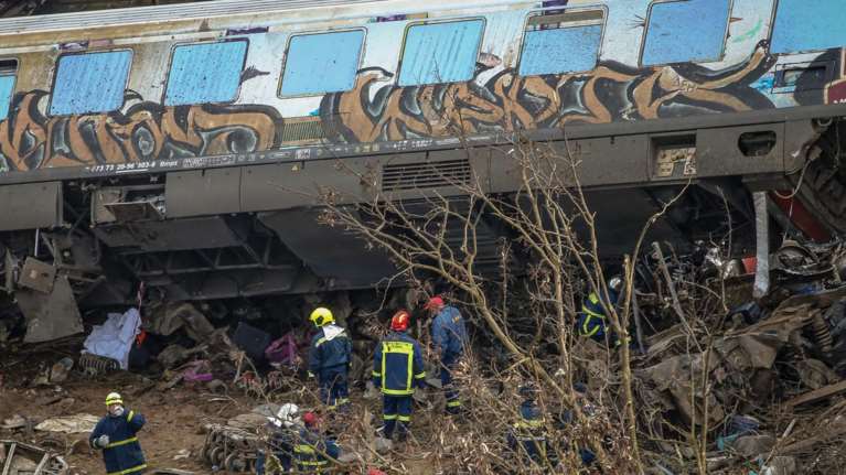 Τέμπη: Θέμα ωρών οι νέες διώξεις και για άλλα πρόσωπα της τραγωδίας - Ποιοι μπαίνουν στο κάδρο μετά τον σταθμάρχη