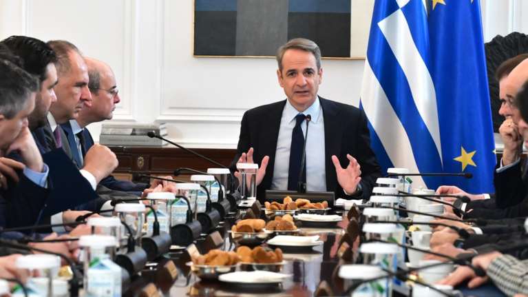 Αμεσα η συζήτηση για την επιστολική ψήφο των αποδήμων και τη νέα τριεδρική περιφέρεια - Ψάχνει συναίνεση η κυβέρνηση