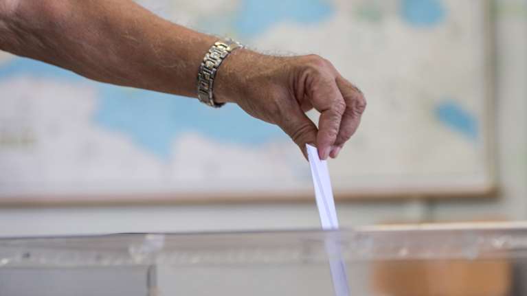 Δημοσκόπηση Alco: Πάνω από 21% μπροστά η ΝΔ στην πρόθεση ψήφου - Η Κωνσταντοπούλου πετάει εκτός Βουλής τον Βαρουφάκη