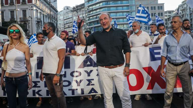 Ξέσπασμα Θεμιστοκλέους - Θεοδωρίδου για αντιεμβολιαστές γιατρούς: &quot;Είναι τσαρλατάνοι και πρέπει να τιμωρηθούν&quot; [Βίντεο]