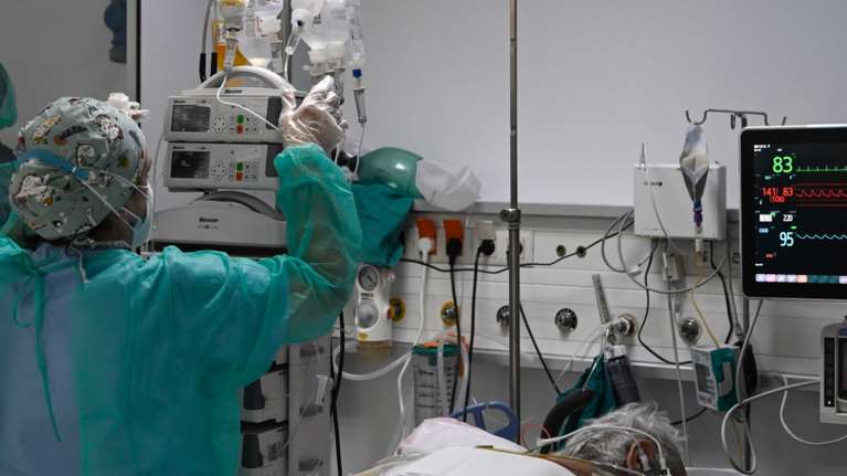 Πώς θα βαθμολογούμε τα δημόσια νοσοκομεία: Από τους χρόνους αναμονής μέχρι το φαγητό και την καθαριότητα