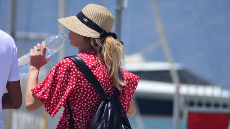 Εφιαλτική εκτόξευση του υδράργυρου μετά το Σαββατοκύριακο - &quot;Φούρνος&quot; η χώρα με 44άρια