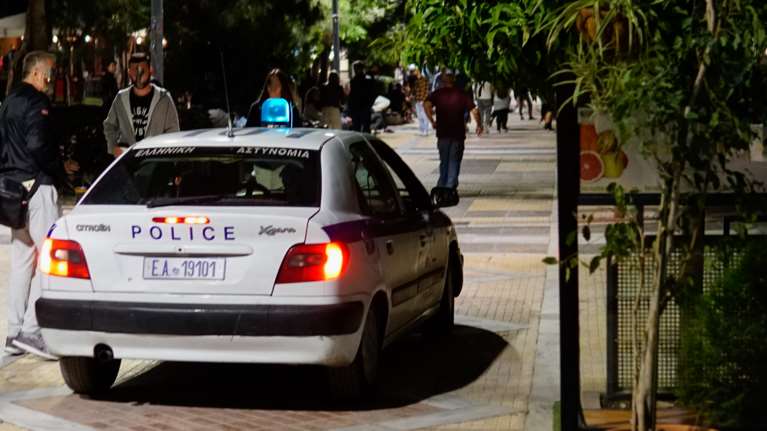 Πώς η ΕΛΑΣ θα σπάσει με &quot;ειρηνοποιούς&quot; και με πειθώ τη &quot;μαγκιά&quot; στις πλατείες