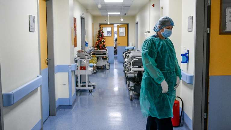 Ηράκλειο: Ξανά σε καταστολή η 17χρονη μαθήτρια που υπέστη αλλεργικό σοκ και ανακοπή