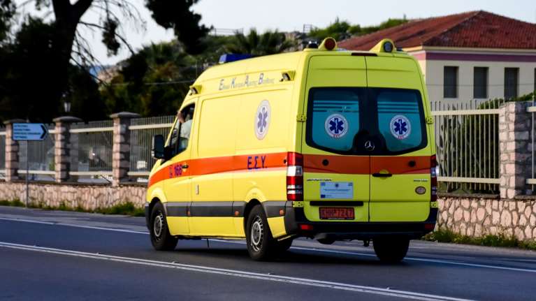 Τραγωδία στη Ραφήνα: Μητέρα και γιος νεκροί για μέρες μέσα στο σπίτι τους