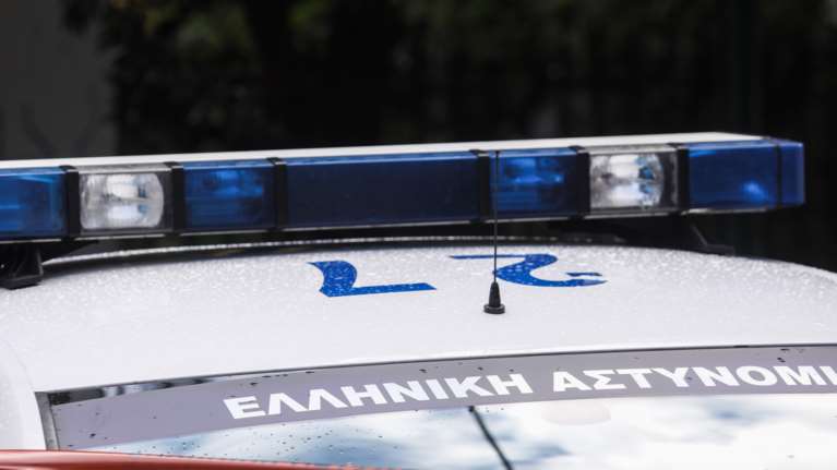 Γυναικοκτονία στην Καβάλα: 55χρονος στραγγάλισε τη σύζυγό του μέσα στο φαρμακείο της και προσπάθησε να αυτοκτονήσει